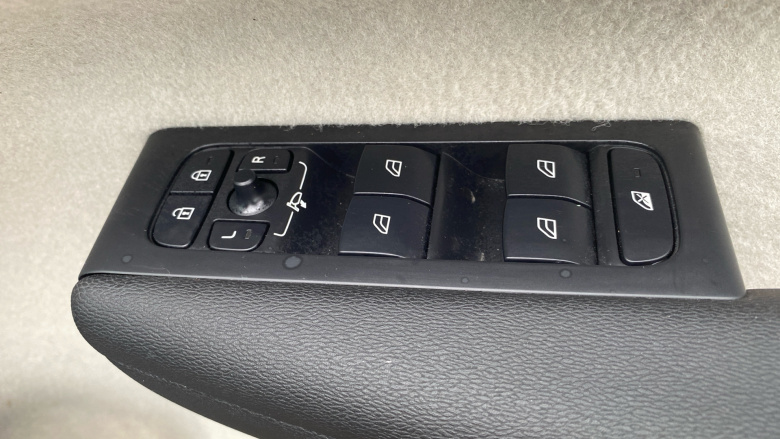 Volvo Xc40 2.0 T4 Inscription 5dr Geartronic Petrol Estate